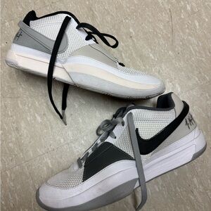 Nike Black and White Sneakers Retro-Inspired Design